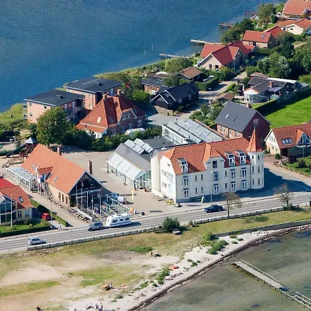 Xvii Hejls